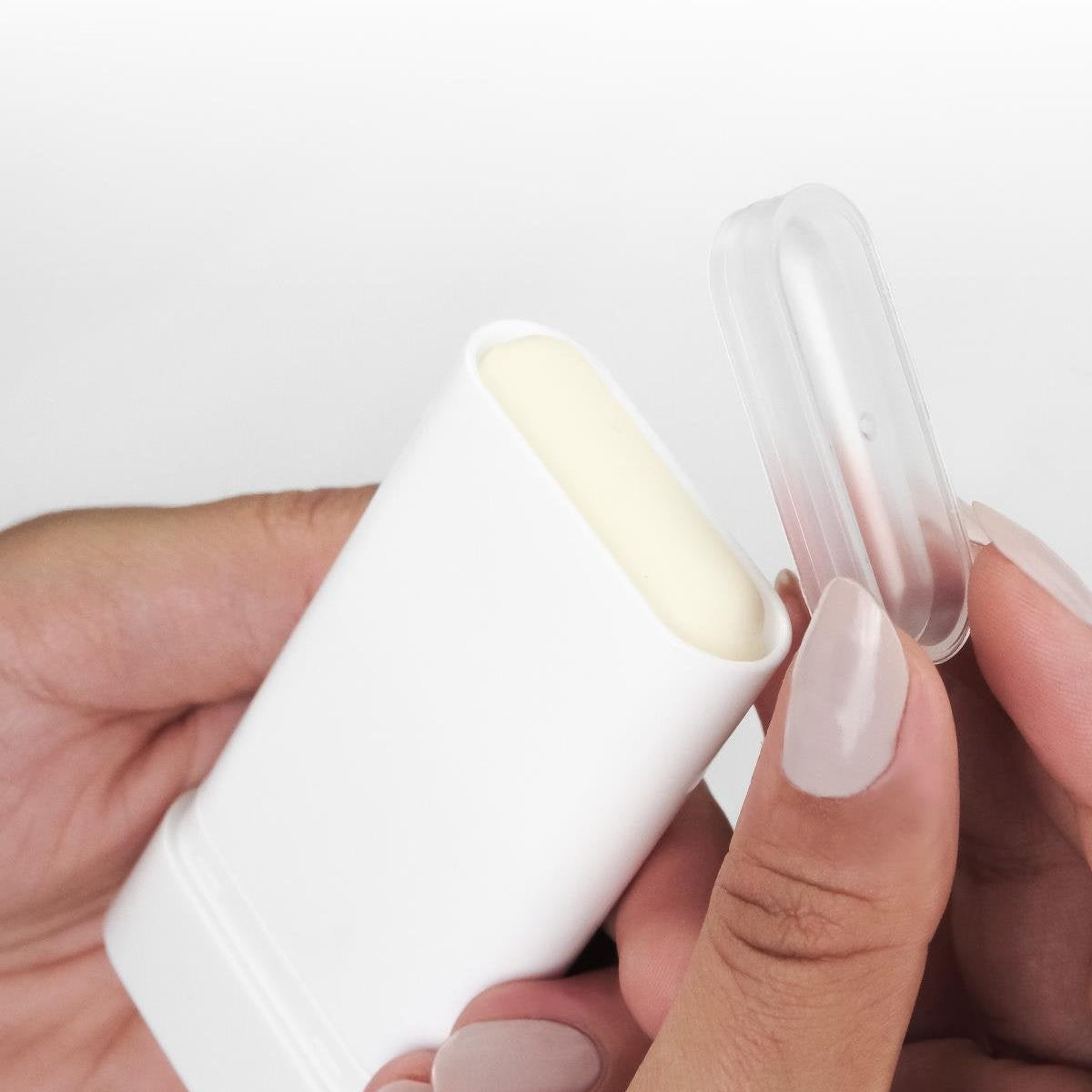 The NewLab Stick Güneş Kremi SPF 50 (uva-uvb Pa ) Water Resistant (80dk.) Blue Light Protection