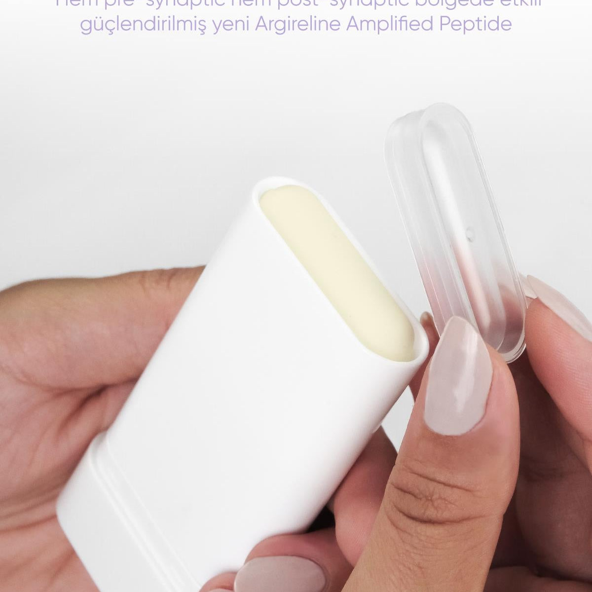The NewLab Yaşlanma Karşıtı ve Yenileyici Stick Güneş Kremi
